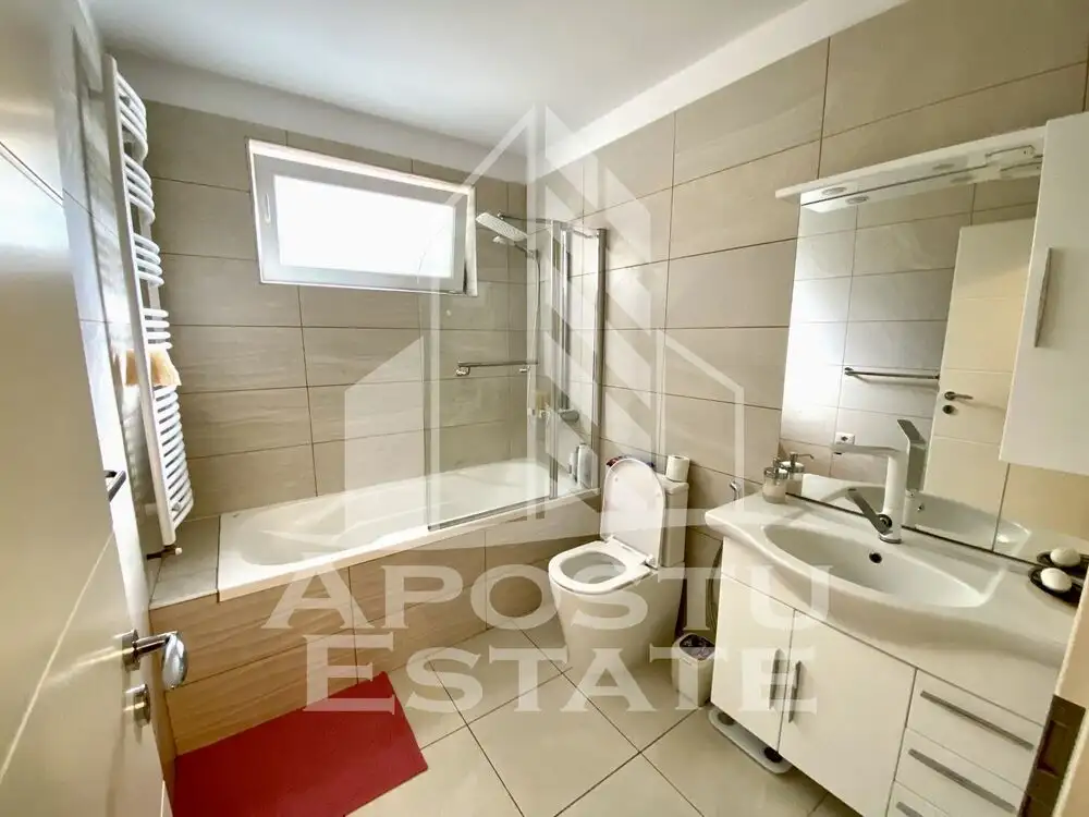 Apartament 3 camere, loc de parcare propriu, zona Padurea Verde