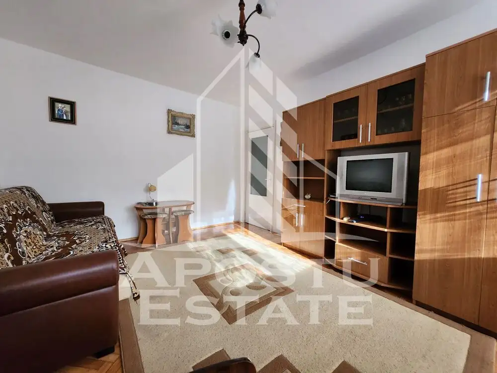 Apartament 2 camere, proaspat igienizat, Calea Girocului