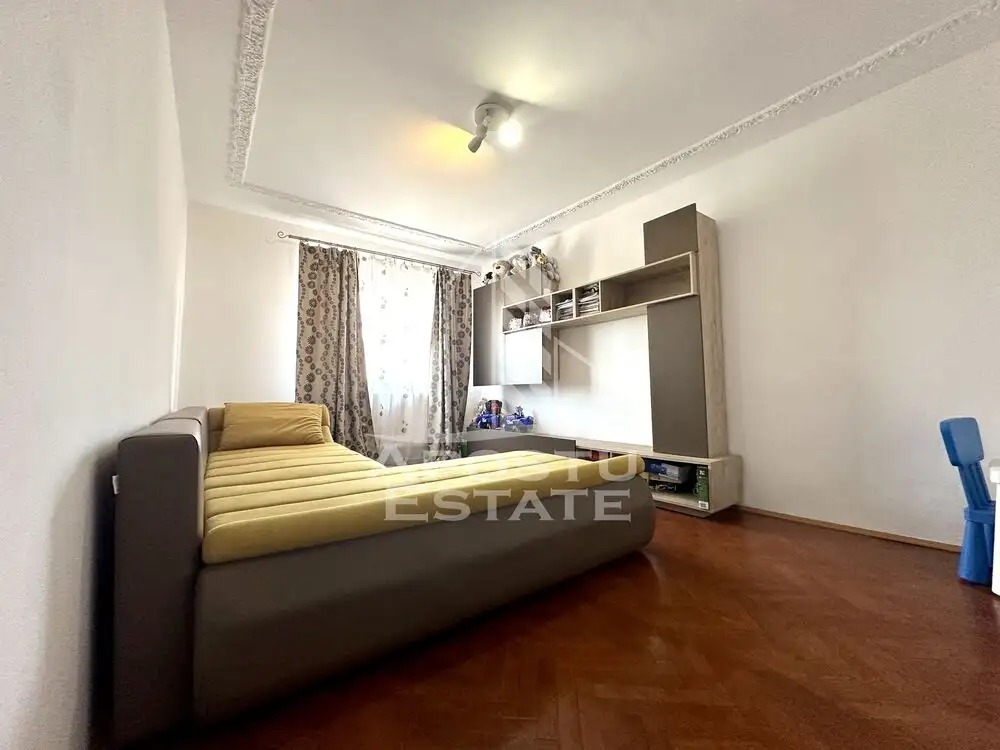 Apartament 3 camere, mobilat, centrala, zona Soarelui