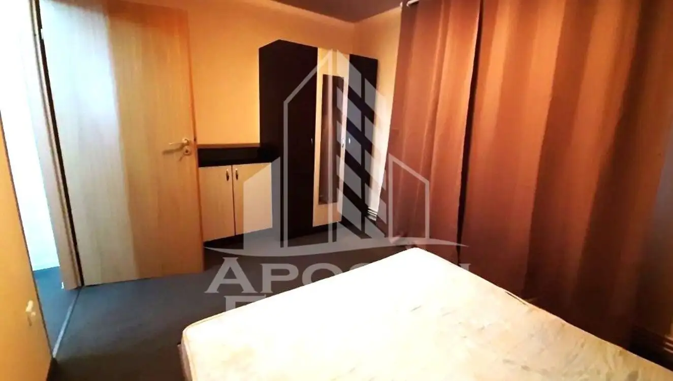 Apartament cu 2 camere, decomandat, situat in zona Girocului