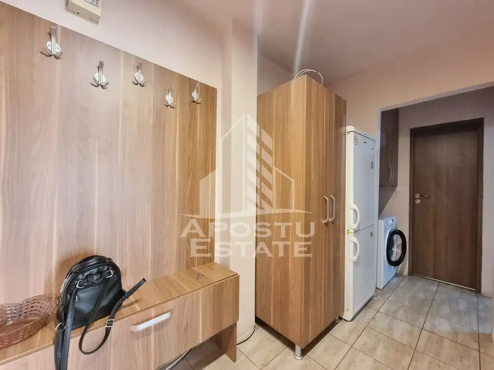 Apartament 2 camere, centrala proprie, etaj intermediar, Iulius Mall