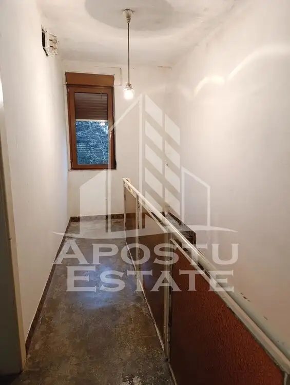 Casa P+1, toate utilitatile, garaj, necesita renovare, Girocului