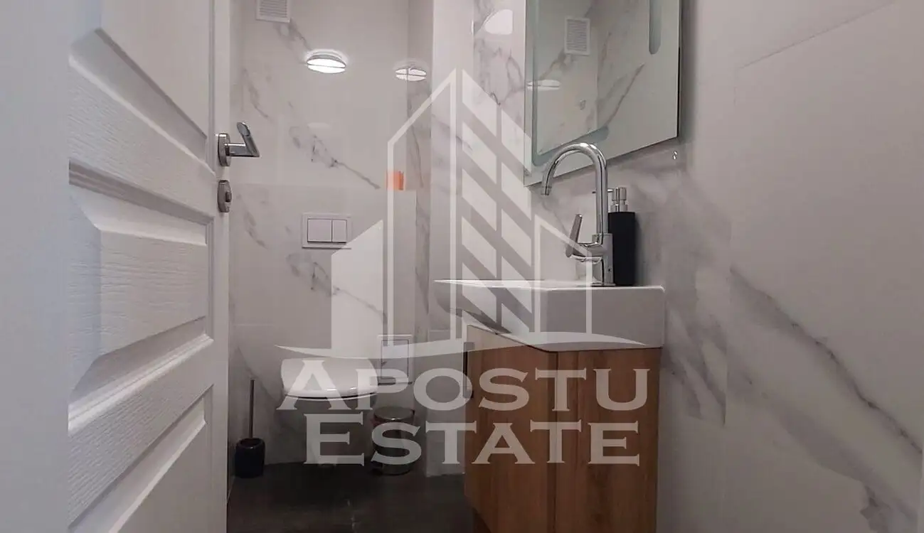 Apartament cu 3 camere  decomandat in zona Maranata