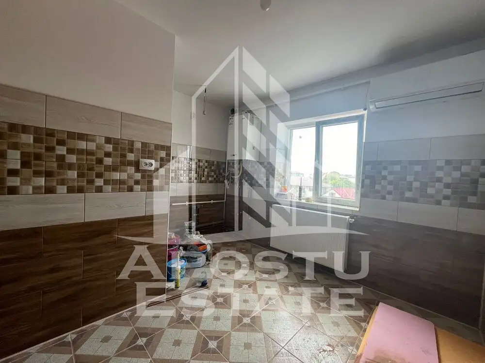 Apartament decomandat, complet renovat cu centrala proprie