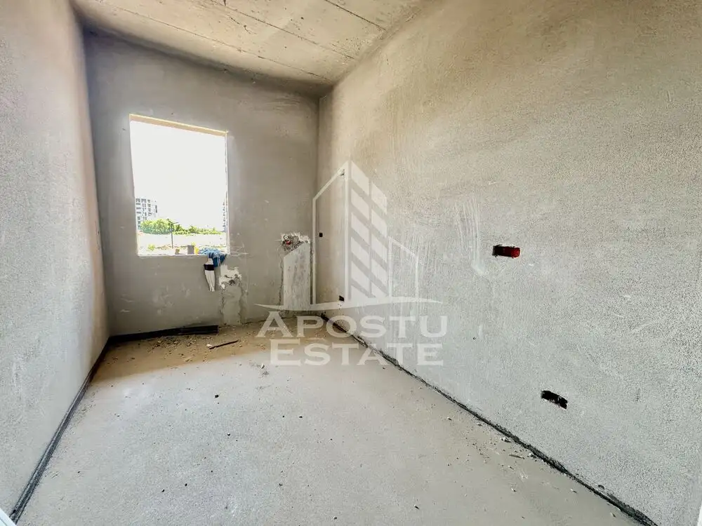 Apartament cu 3 camere, decomandat, 2 bai, etaj intermediar, Giroc