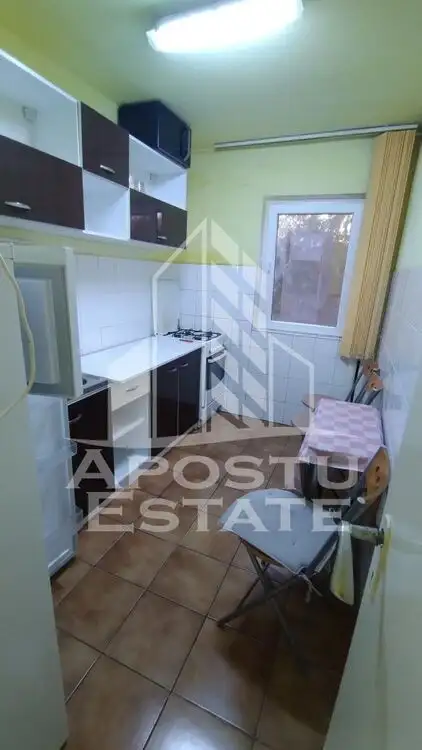 Apartament 2 camere, decomandat, situat in zona Complexul Studentesc