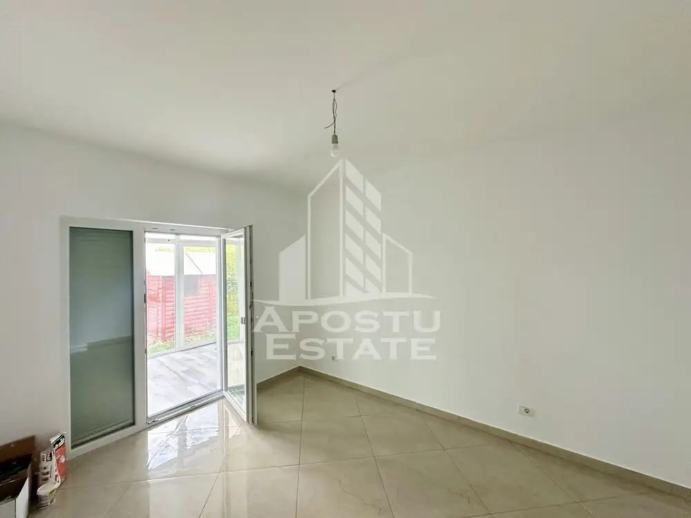 Apartament decomandat cu 2 camere si curte, Dumbravita