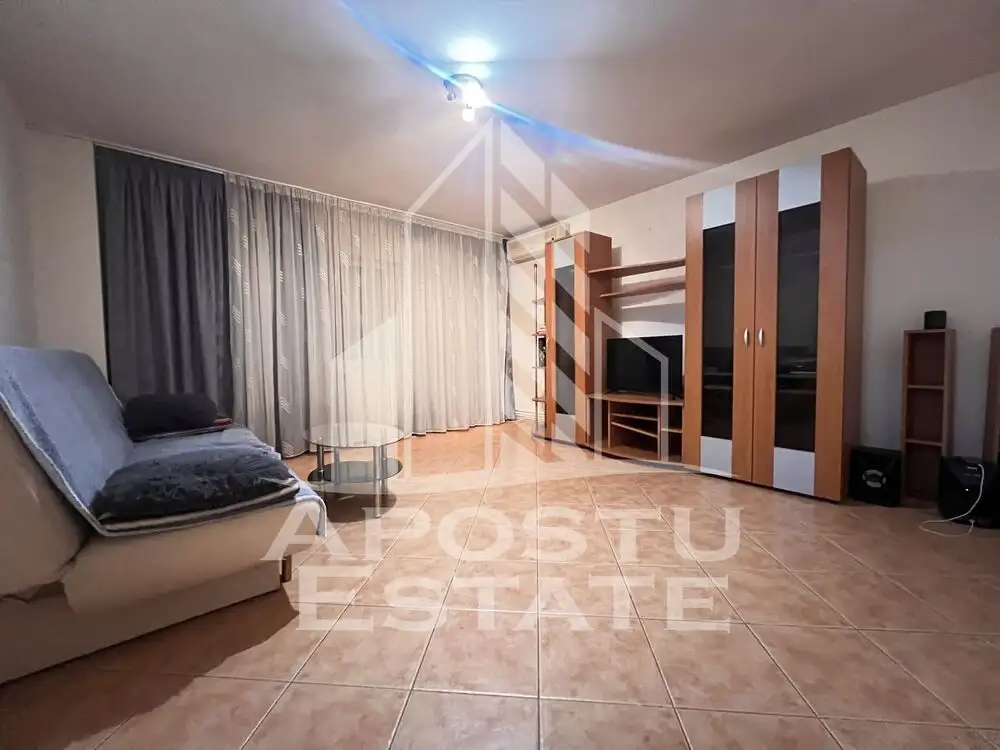 Apartament cu 2 camere, etajul 1, centrala proprie, zona Lunei