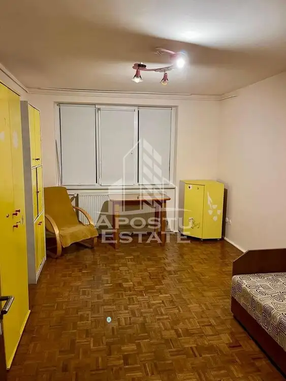 Apartament 3 camere,decomandat,zona Tipografilor