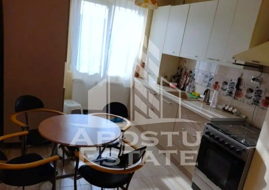 Apartament 2 camere decomandat in zona UTA