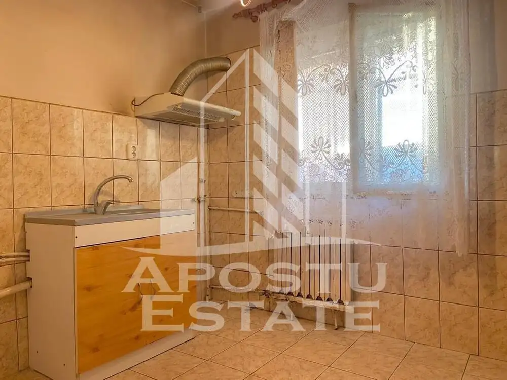 Apartament cu 3 camere 86mp decomandat zona Micalaca