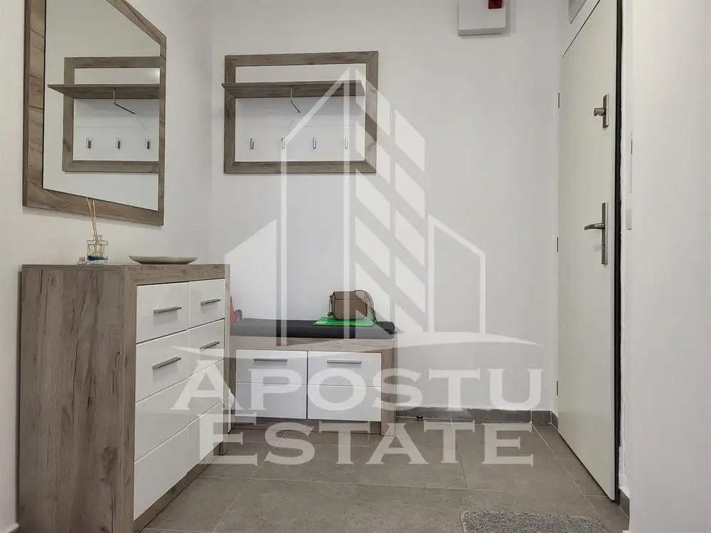 Apartament cu 3 camere, 2 bai si 2 balcoane in zona Ultracentrala