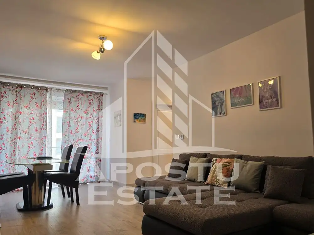 Apartament 3 camere  complexul  Adora Park  cu loc de parcare