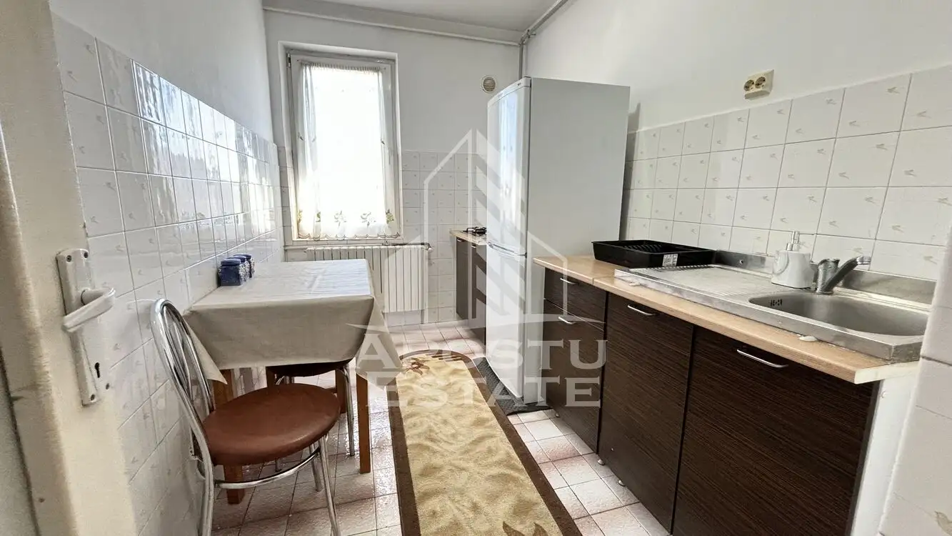 Apartament 2 camere, et. intermediar, Complexul Studentesc