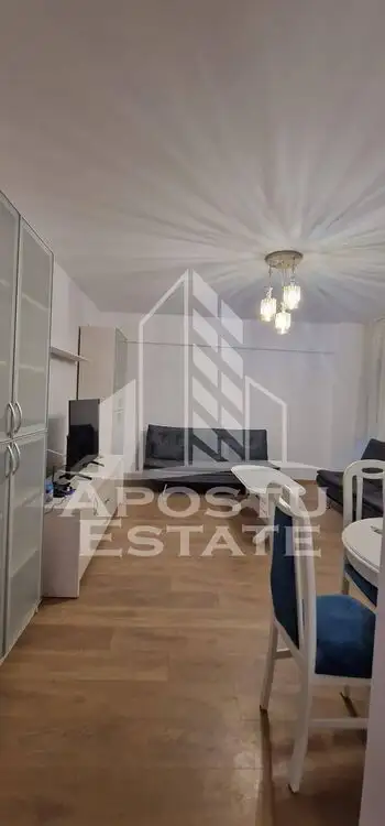 Apartament cu 2 camere, loc de parcare, parter inalt, zona Aradului