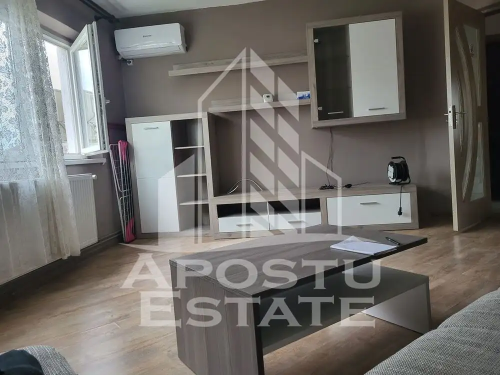 Apartament 2 camere,centrala proprie, decomandat,zona Lipovei