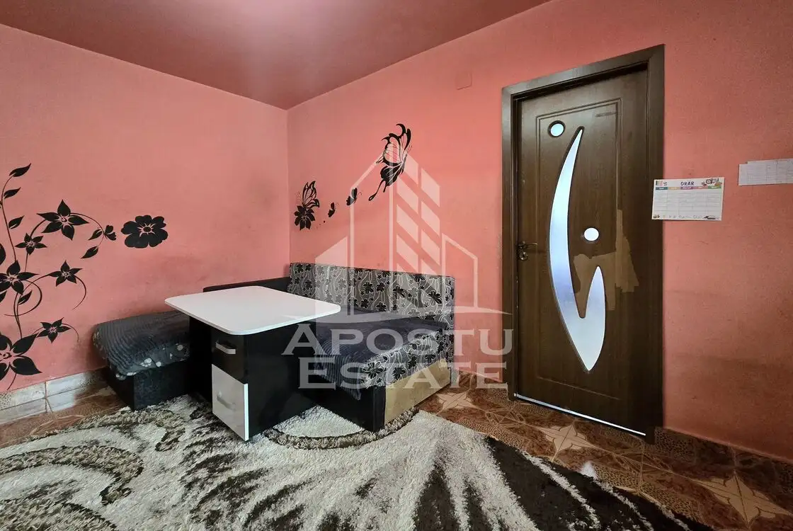 Apartament cu 2 camere, etaj intermediar, zona Dacia