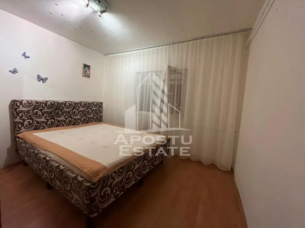 Apartament cu 2 camere, decomandat, zona Girocului