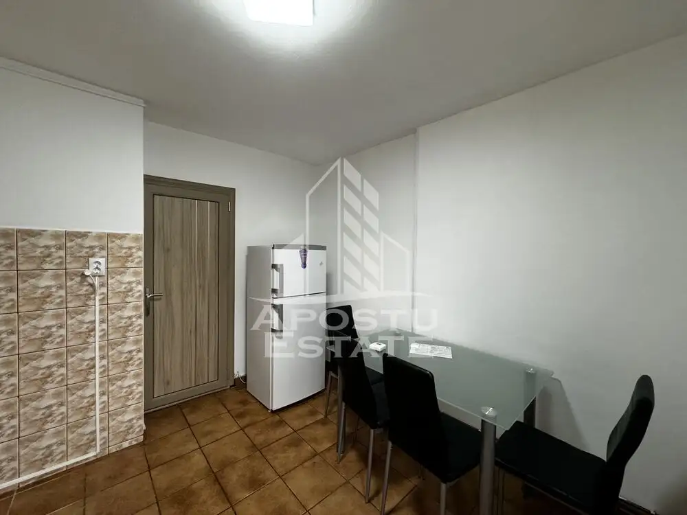 Apartament cu 2 camere decomandat, zona Girocului