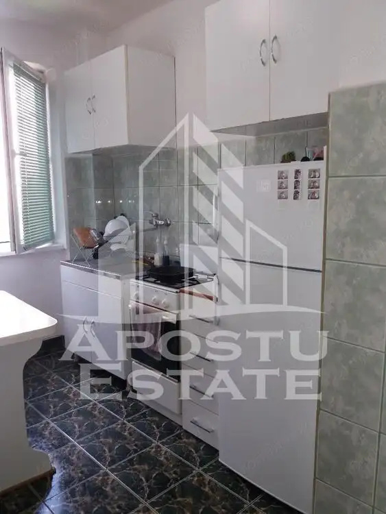 Apartament cu 2 camere, decomandat, in Complexul Studentesc