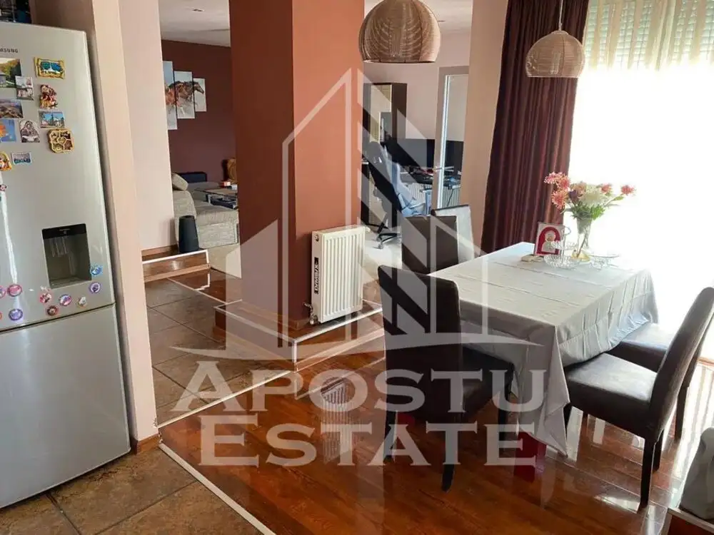 Apartament cu 2 camere, centrala proprie, zona Soarelui