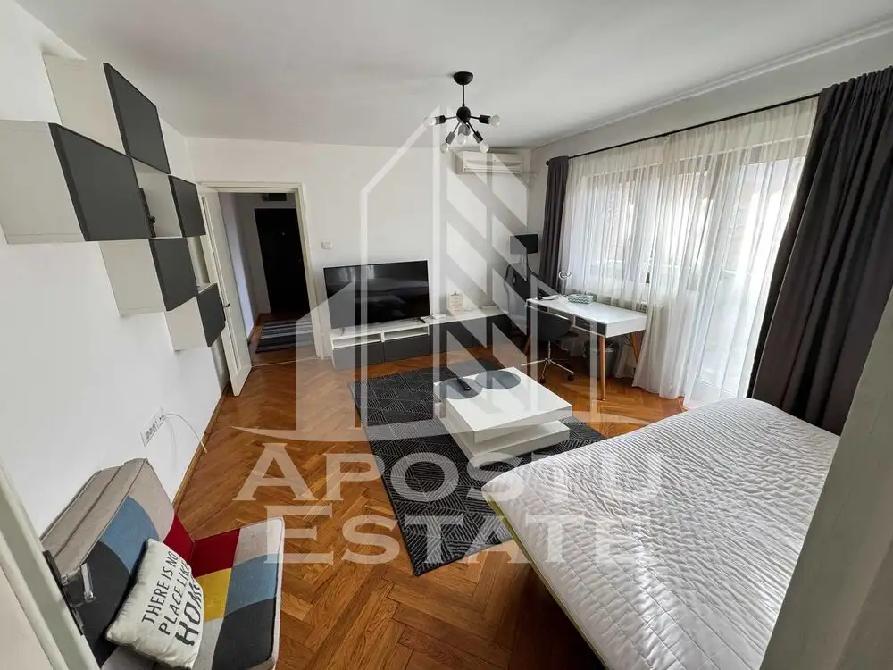 Apartament proaspat renovat 2 camere, centrala proprie, Complexul Stud