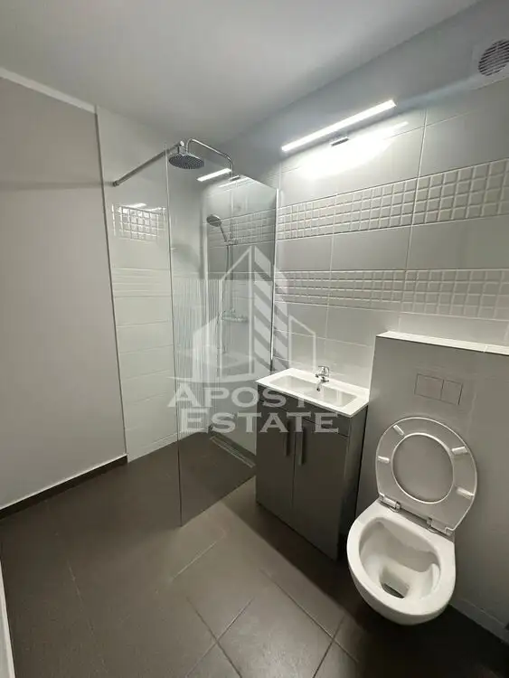 Apartament cu o camera ideal pentru investitie, zona Aradului