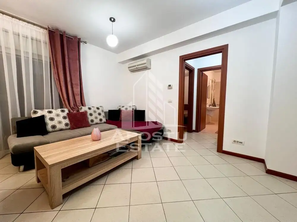 Apartament 2 camere, loc de parcare, centrala proprie, Complex Ring