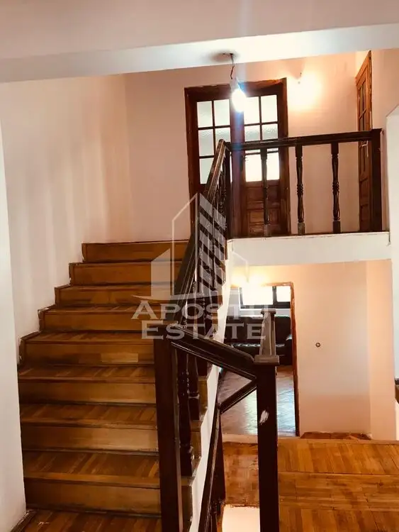 Casa tip duplex, P+2E, garaj, zona Simion Barnutiu