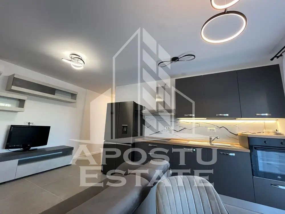 Apartament  de lux cu 3 camere si gradina proprie, in zona Soarelui