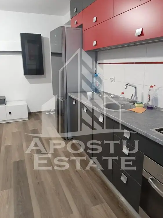 Apartament 3 camere, loc de parcare, GIROC/ ESSO