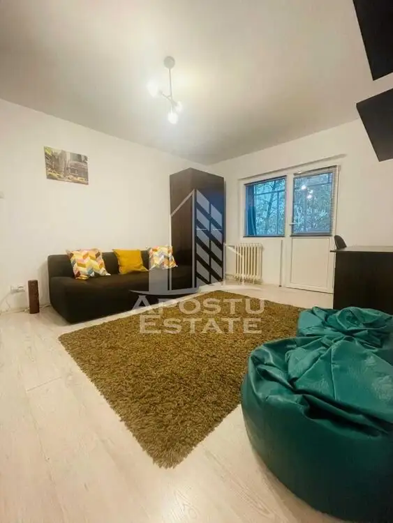 Apartament cu 2 camere, semidecomandat,etajul 2, Complexul Studentesc