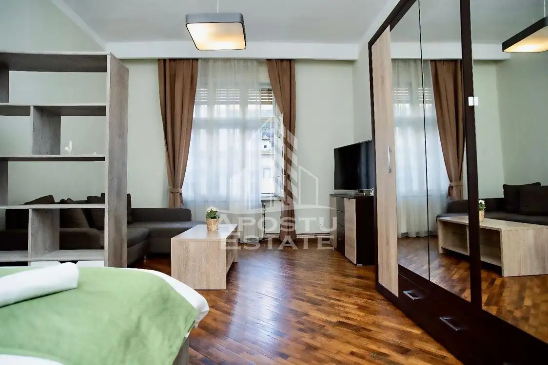 Apartament cu o camera, 50 mp, in zona Ultracentrala