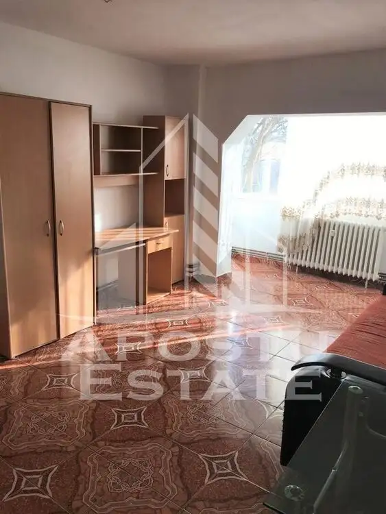 Apartament cu 4 camere 80mp 2 bai Decomandat in zona Mircea cel Batran