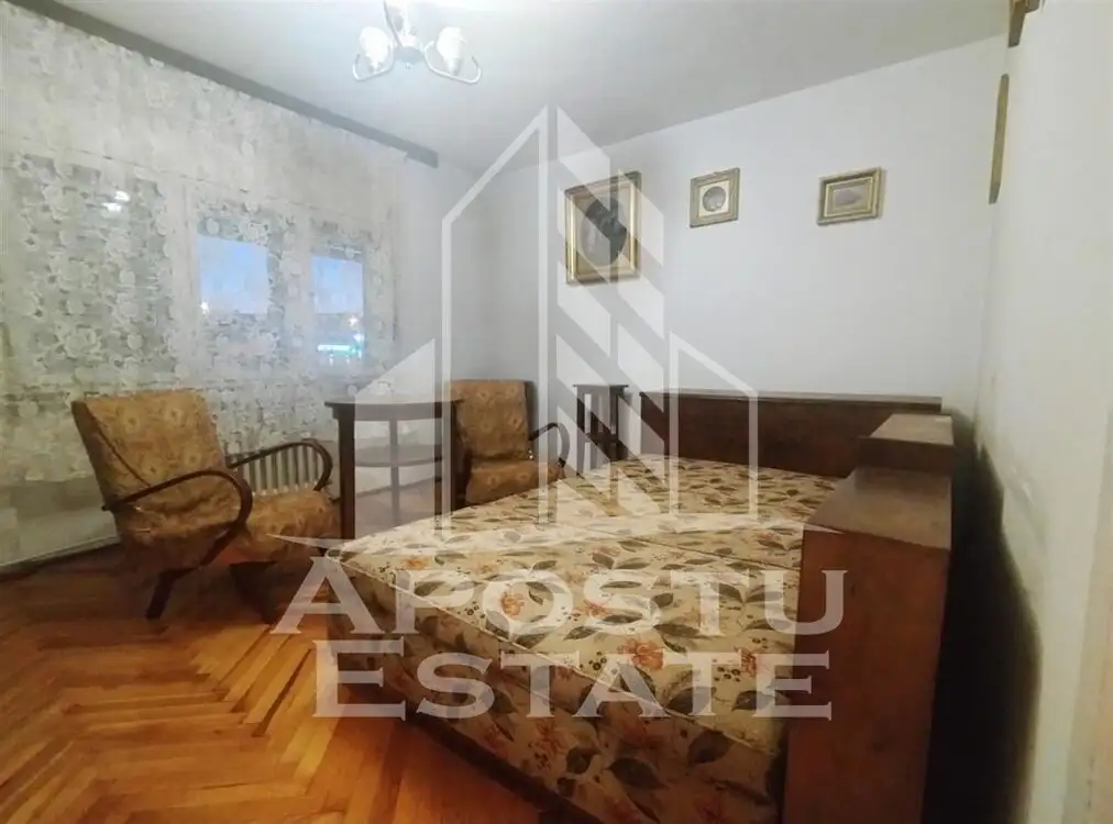 Apartament 2 camere, Boul Rosu