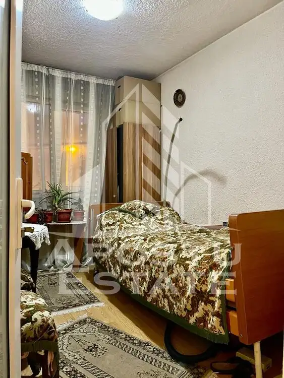 Apartament 4 camere Sagului etajul al doilea