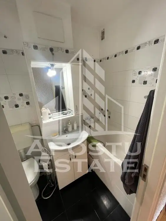 Apartament cu 1 camera,centrala proprie in zona Iosefin