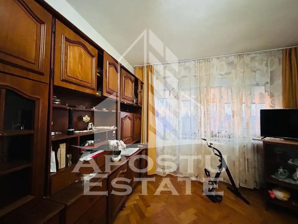 Apartament cu 2 camere, etaj intermediar in Iosefin langa Pompieri