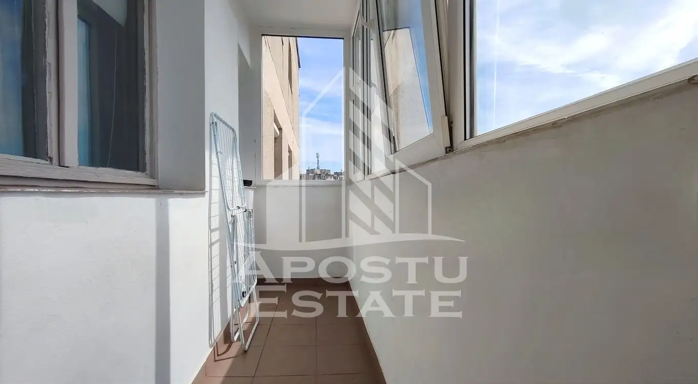 Apartament cu 1 camera si balcon, zona Micalaca