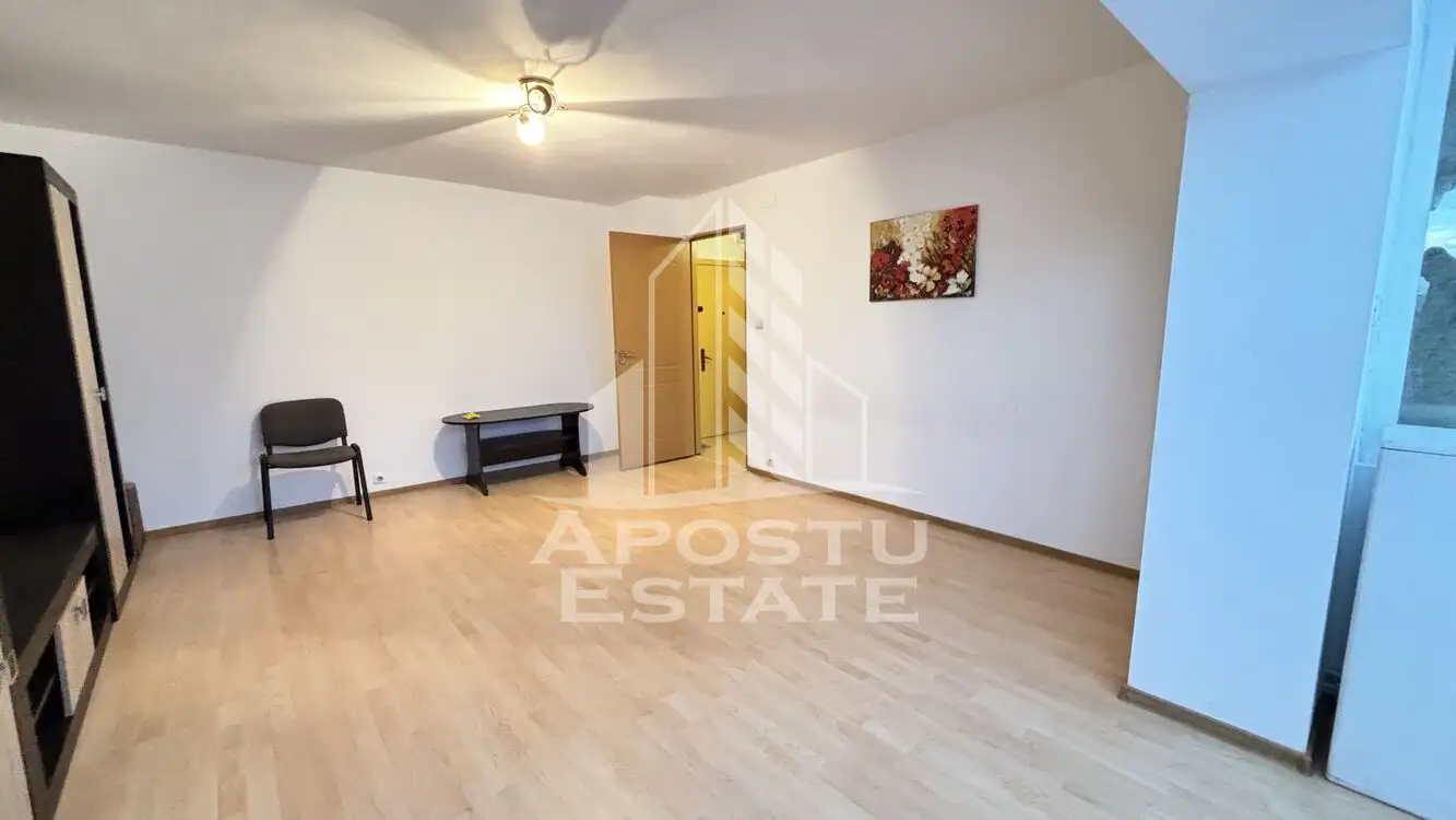 Apartament cu o camera, centrala proprie, zona Steaua