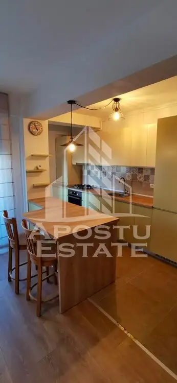 Apartament 2 camere, centrala proprie, loc de parcare, zona Aradului