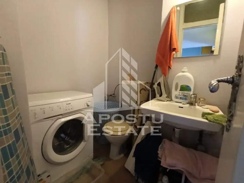 Apartament 3 camere, 2 balcoane, 2 bai, Bd.Dambovita. COMISION 0%