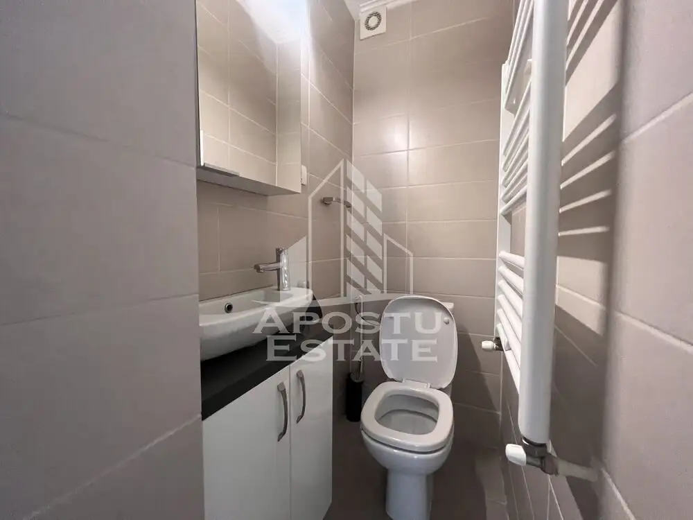 Apartament cu 3 camere, centrala proprie, zona Sala Olimpia