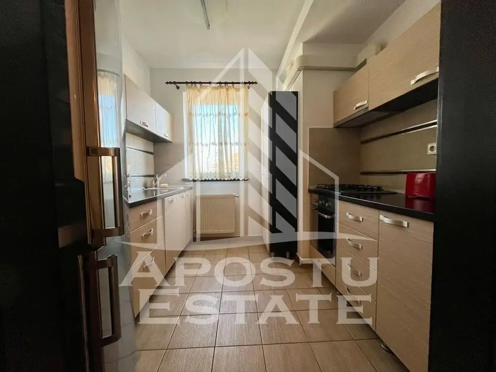 Apartament cu 3 camere, centrala proprie,decomandat,zona Mehala