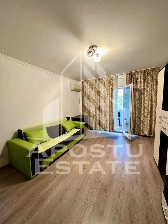 Apartament spatios cu o camera, 37mp, Complexul Studentesc