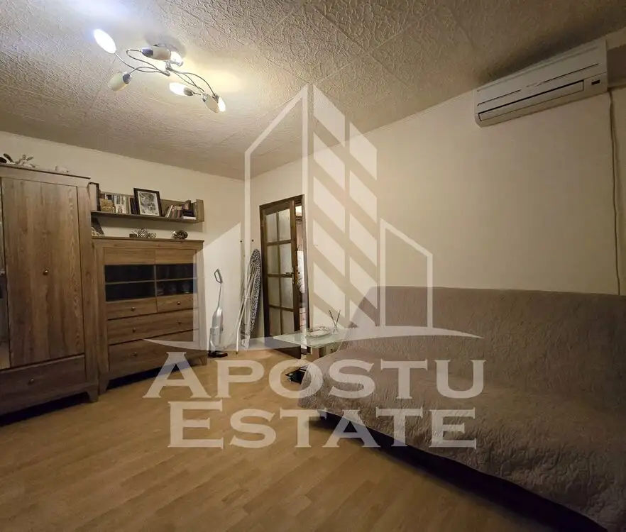 Apartament cu 2 camere, etaj intermediar, zona Bucovina