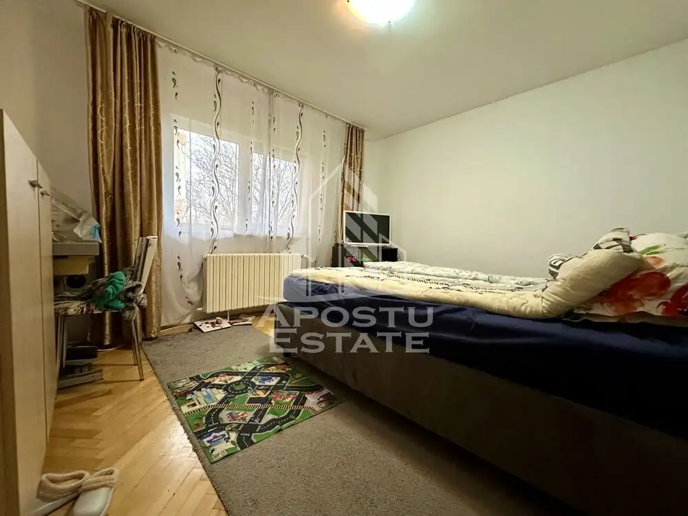 Apartament cu 3 camere, decomandat, centrala proprie, zona Steaua