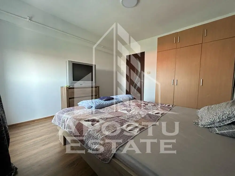 Apartament cu 3 camere 100mp Semidecomandat in zona Ultracentrala