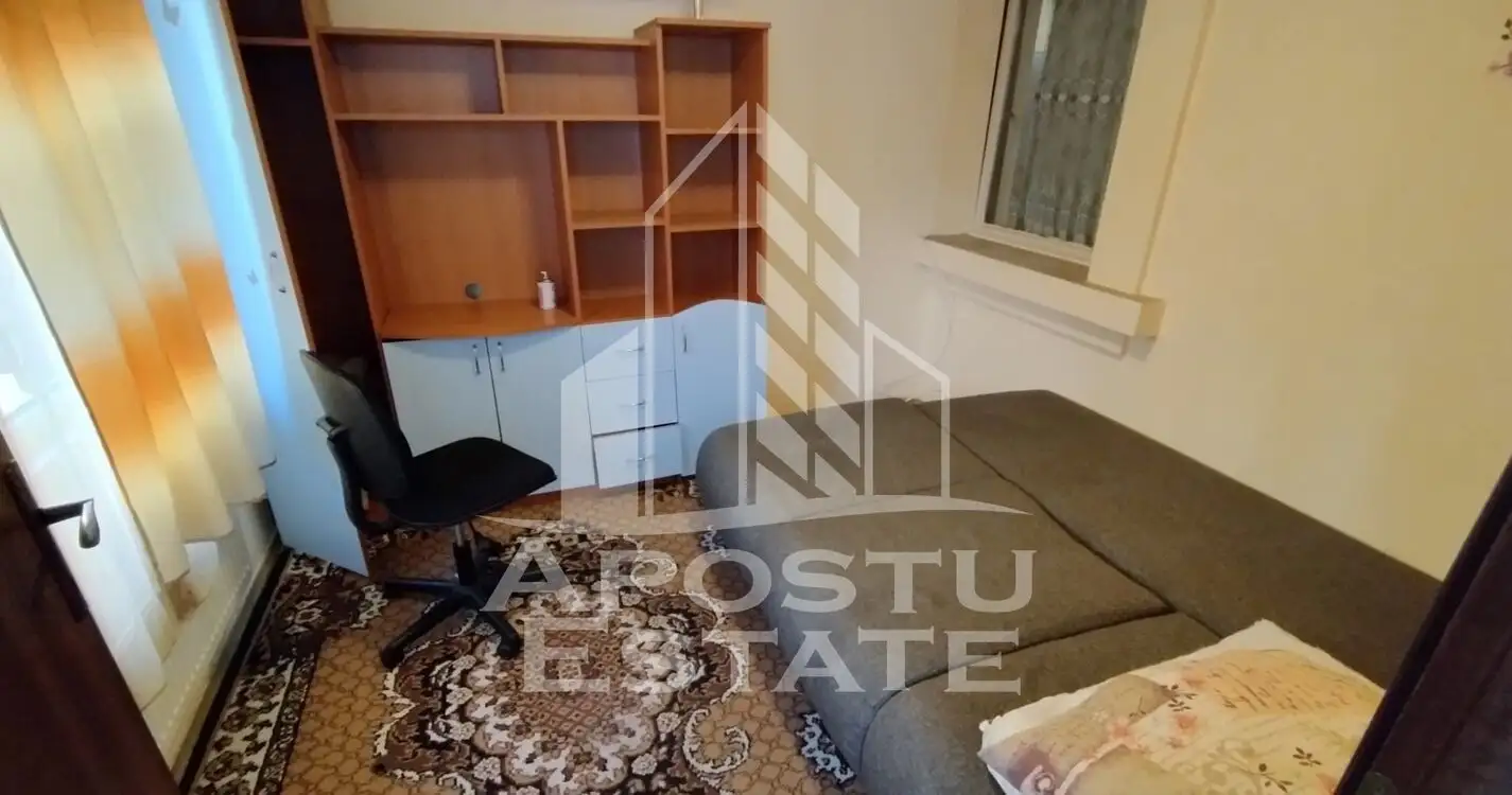 Apartament cu 2 camere decomandat situat in zona Spitalului Judetean