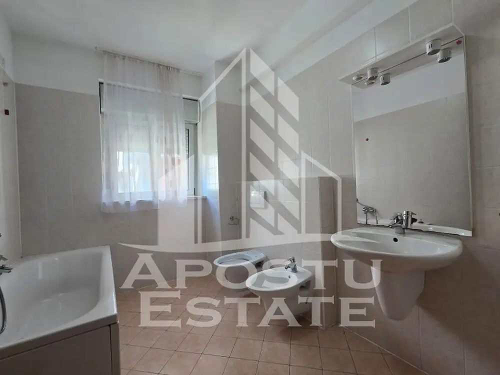 Apartament cu 2 camere, etaj intermediar,  bloc nou, zona Torontalului